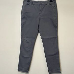 Old Navy Chino Pixie Pants